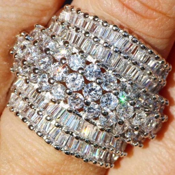 NWOT sterling silver ring - Picture 2 of 4